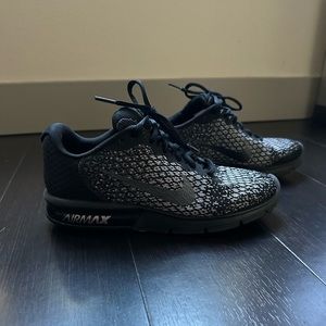 Nike Air Max Sequent 2